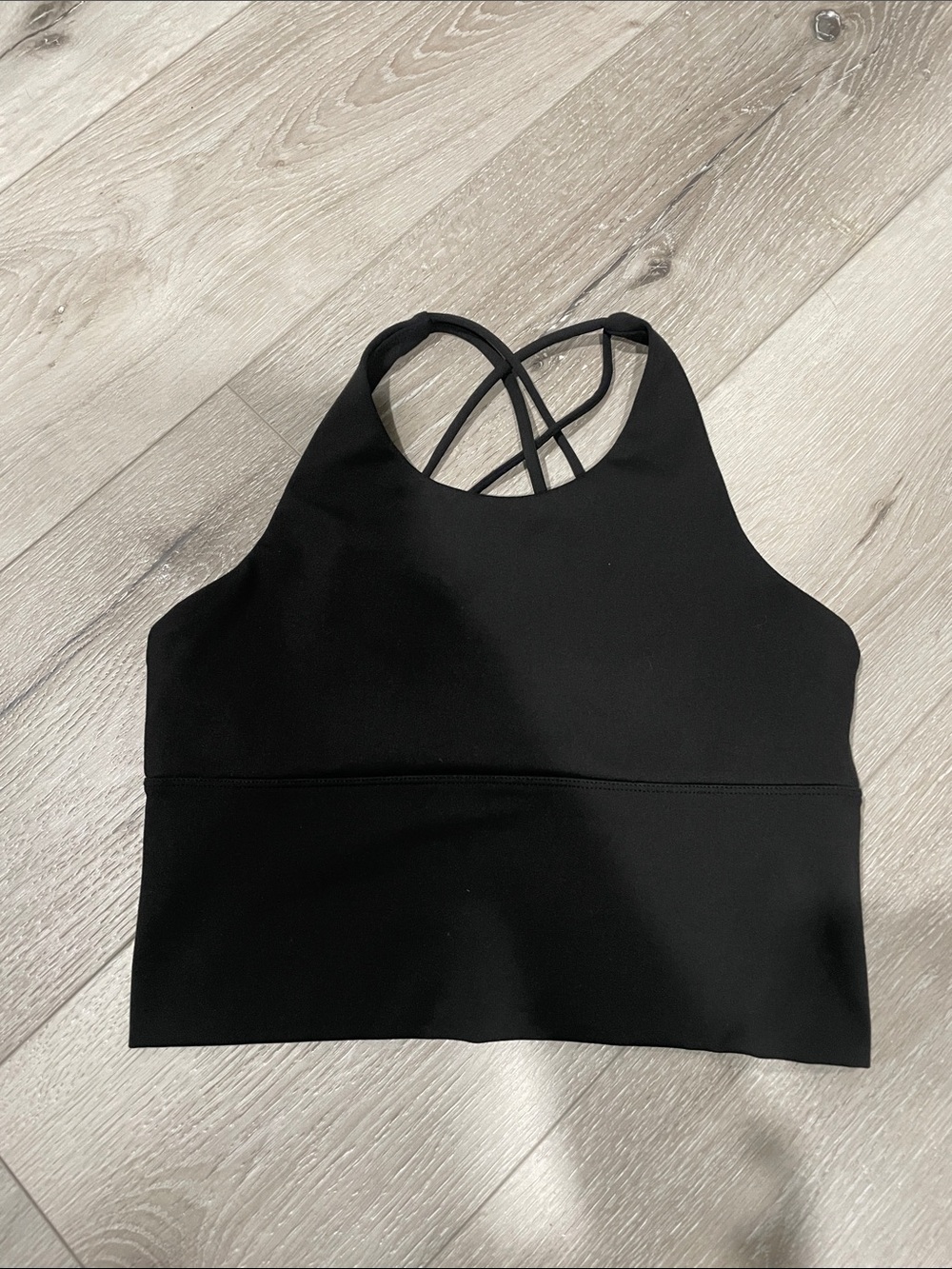TOP Black High-Neck Strappy Back Sports Bra